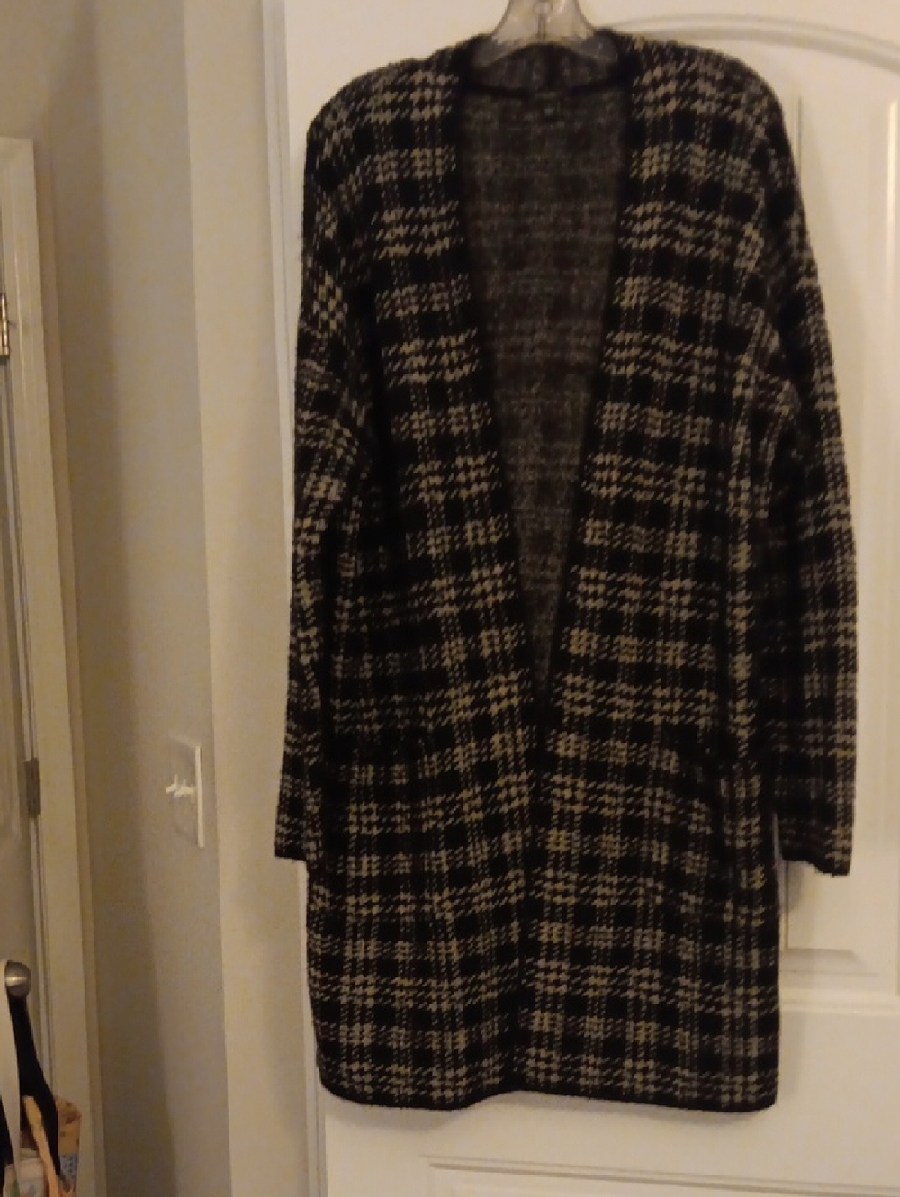 Ann Taylor Factory Black and Cream Open Front Cardigan Sweater